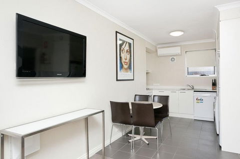 Forrest Hotel & Apartments - Mackay Tourism 2