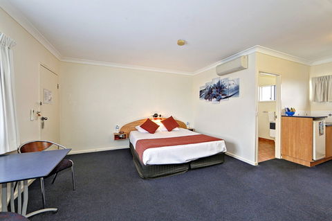 Boulevard Lodge - Mackay Tourism 0