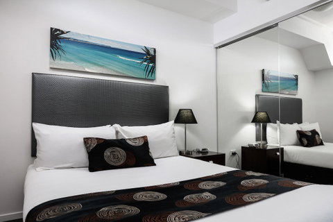 Central Holborn Apartments - Mackay Tourism 1