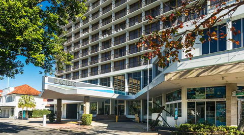 Pacific Hotel Cairns - Mackay Tourism 1
