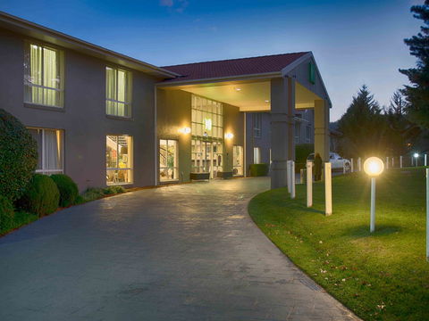 Ibis Styles Canberra - Mackay Tourism 2