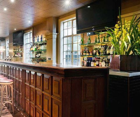 The Grand Hotel - Mackay Tourism 0