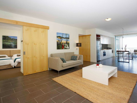 Grand Mercure Apartments Magnetic Island - Mackay Tourism 4