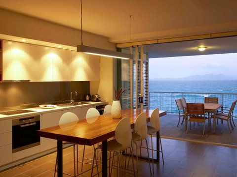 Grand Mercure Apartments Magnetic Island - Mackay Tourism 6