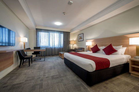 Bunbury Hotel Koombana Bay - Mackay Tourism 2