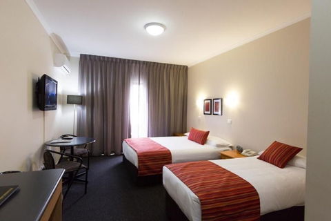 Barkly Motor Lodge - Mackay Tourism 15
