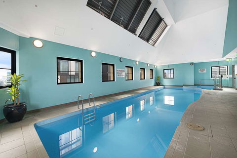 YEHS Hotel Sydney Harbour Suites - Mackay Tourism 9