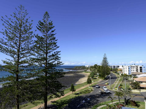 Grand Mercure Apartments Bargara - Mackay Tourism 11