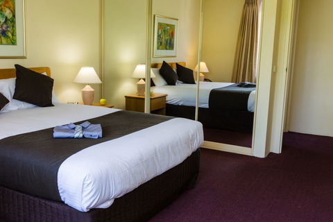 Kingston Terrace Serviced Apartments - Mackay Tourism 1