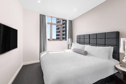 Meriton Suites Church Street, Parramatta - Mackay Tourism 6