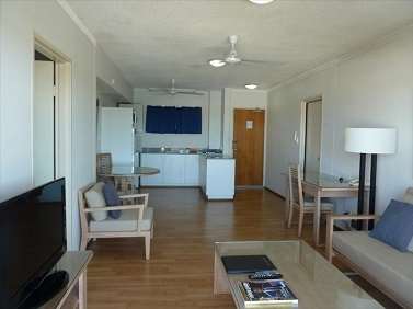 Cullen Bay Resorts - Mackay Tourism 7