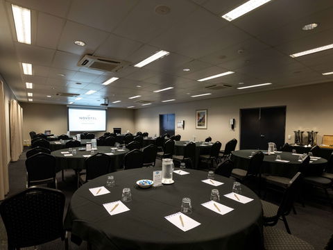 Novotel Darwin Airport Hotel - Mackay Tourism 9