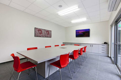 Argus Hotel Darwin - Mackay Tourism 10