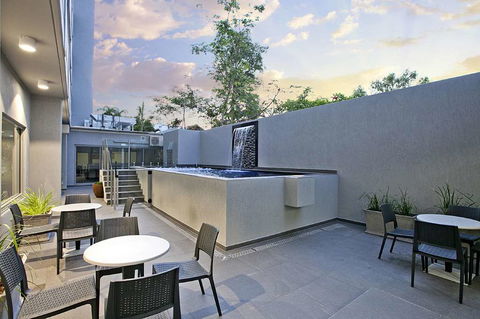 Argus Hotel Darwin - Mackay Tourism 11