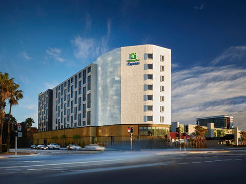 Holiday Inn Express Sydney Airport - Mackay Tourism 2