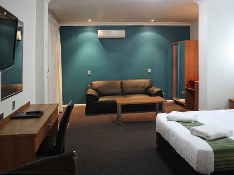 Ibis Styles Broken Hill - Mackay Tourism 0