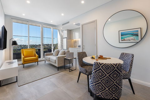 Meriton Suites Bondi Junction - Mackay Tourism 0