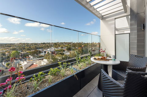 Meriton Suites Bondi Junction - Mackay Tourism 1