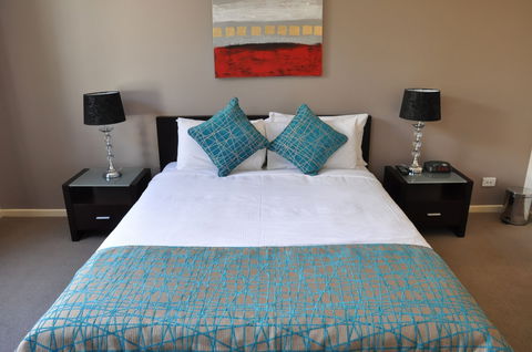 RNR Apartments, Adelaide - Mackay Tourism 1