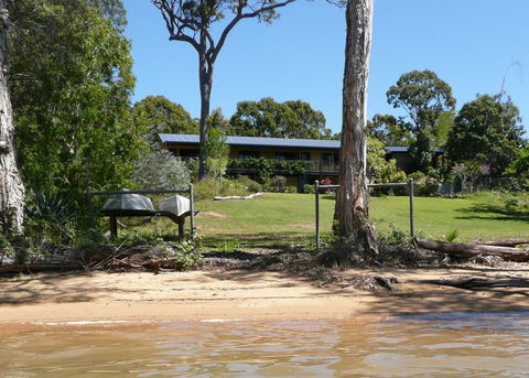 Yarrandabbi Dreaming Boutique B&B - Mackay Tourism 0
