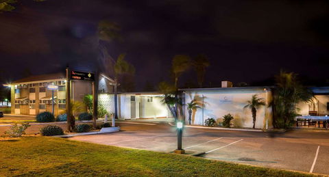 Hospitality Geraldton, SureStay By BW - Mackay Tourism 0