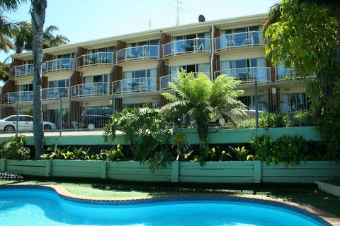 Sapphire Waters Motor Inn - Mackay Tourism 0