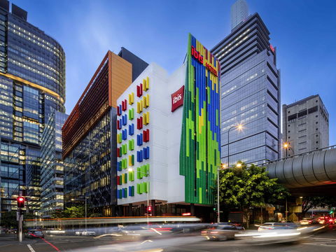Ibis Sydney Barangaroo - Mackay Tourism 0