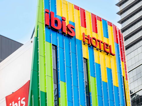 Ibis Sydney Barangaroo - Mackay Tourism 1