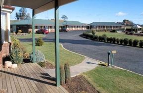 Kentish Hills Retreat - Mackay Tourism 0