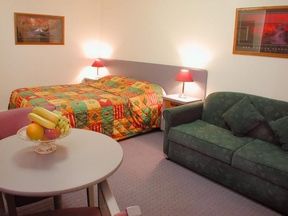 Princes Park Motor Inn - Mackay Tourism 1