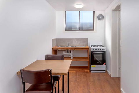 Econo Lodge Lilydale - Mackay Tourism 1