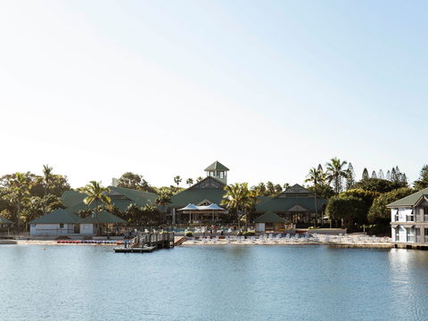 Novotel Sunshine Coast Resort - Mackay Tourism 1