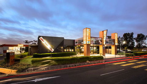 Nightcap At Keysborough Hotel - Mackay Tourism 0