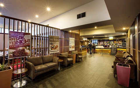 Nightcap At Keysborough Hotel - Mackay Tourism 1