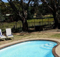 Golden Heritage Motor Inn  Cottages - Mackay Tourism