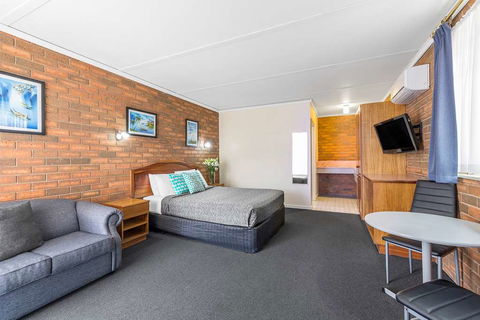Best Western Cathedral Motor Inn - Mackay Tourism 9