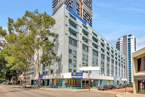 Comfort Inn & Suites Goodearth - Mackay Tourism 0