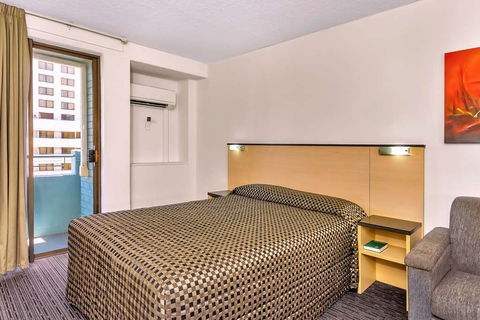 Comfort Inn & Suites Goodearth - Mackay Tourism 5