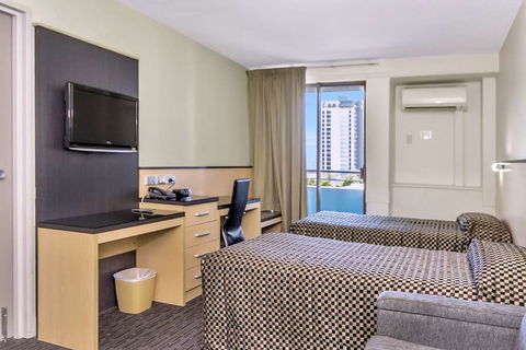 Comfort Inn & Suites Goodearth - Mackay Tourism 8