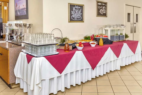 Comfort Inn & Suites Goodearth - Mackay Tourism 9
