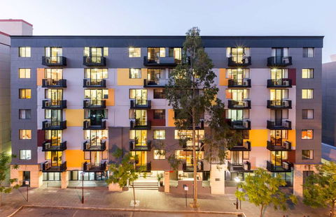 Mont Clare Boutique Apartments - Mackay Tourism 2