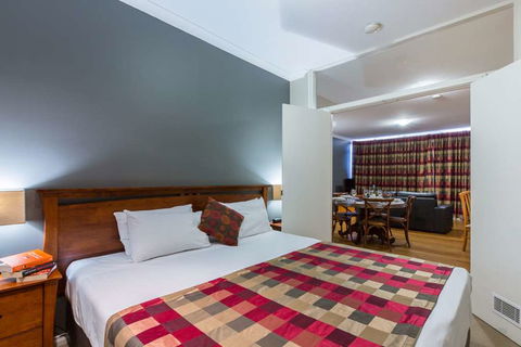 Mont Clare Boutique Apartments - Mackay Tourism 4