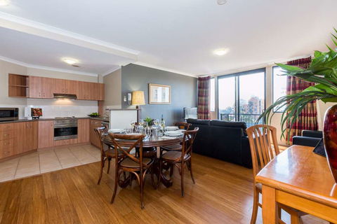 Mont Clare Boutique Apartments - Mackay Tourism 10