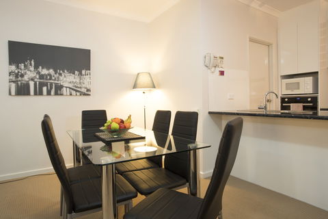 Regal Apartments - Mackay Tourism 9