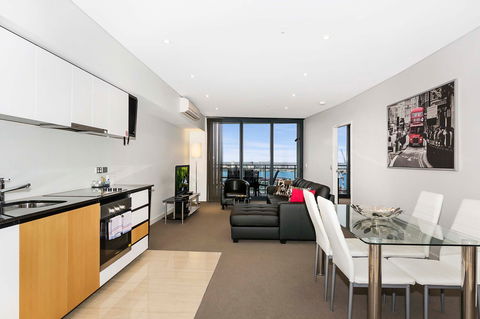 Astra Apartments Perth - Mackay Tourism 9