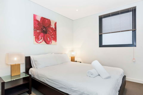 Astra Apartments Perth - Mackay Tourism 11