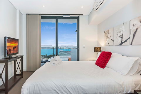 Astra Apartments Perth - Mackay Tourism 12