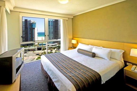 Mantra Twin Towns Coolangatta - Mackay Tourism 1