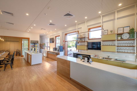 Barney Beach Accommodation Centre - Mackay Tourism 8
