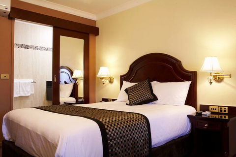 Albury Georgian - Mackay Tourism 2